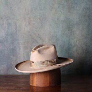 Distressed Buckskin Wide Brim Pencil Roll Felt Hat